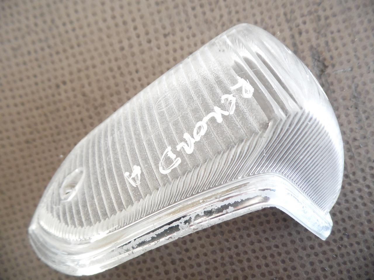 CABOCHON CLIGNOTANT AVANT DROIT OPEL REKORD LesAnciennes.com