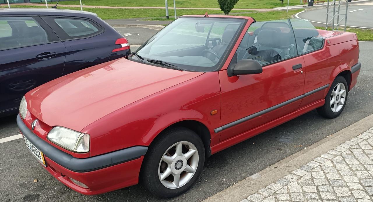 RENAULT 19 (R19) Cabriolet - 1994 LesAnciennes.com