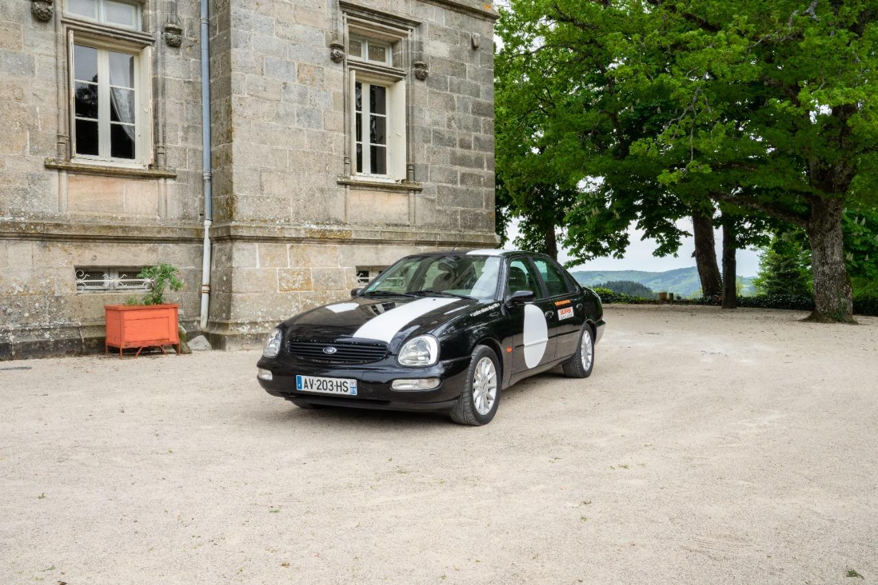 FORD Scorpio Cosworth - 1996 LesAnciennes.com