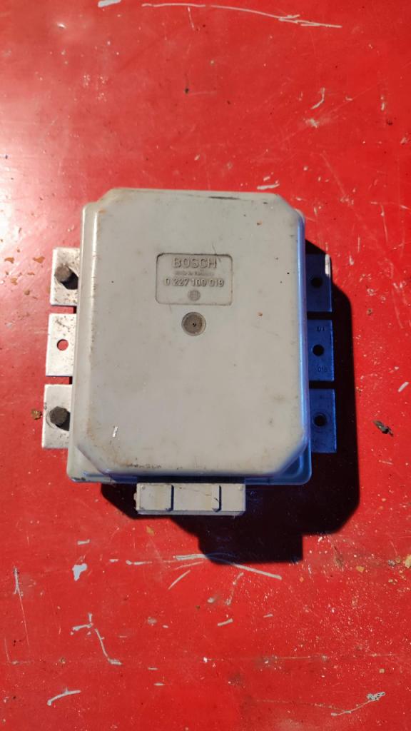Module d'allumage V6 PRV Bosch Alpine GTA A310 LesAnciennes.com