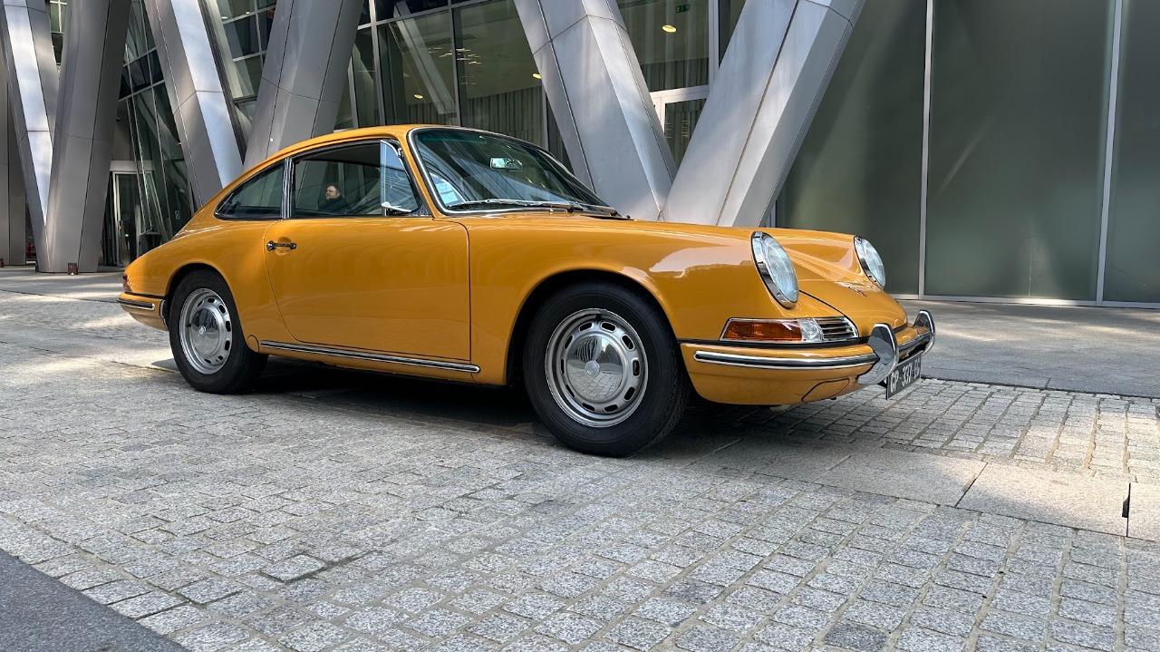 PORSCHE 911 2.0l SWB - 1967 LesAnciennes.com