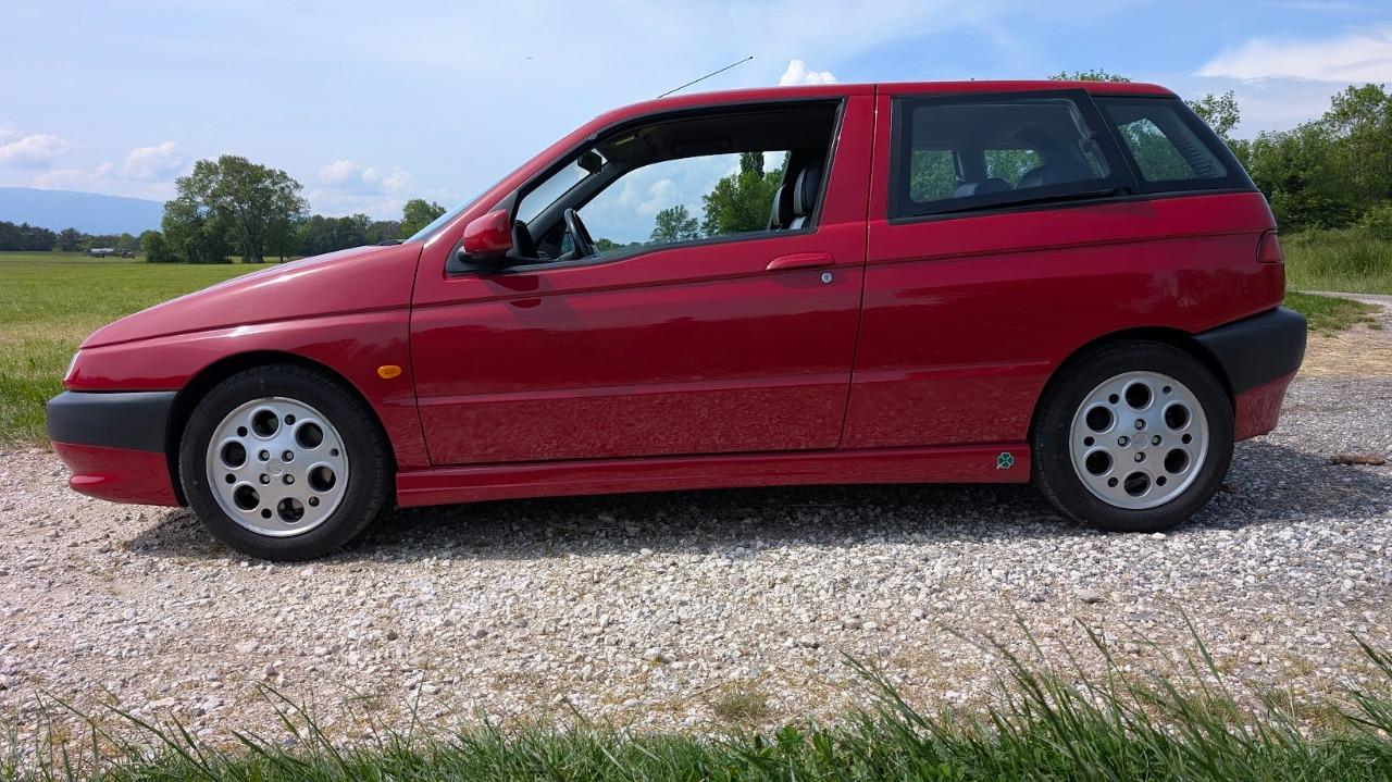 ALFA ROMEO 145 QUADRIFOGLIO 2.0 - 1997 LesAnciennes.com