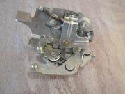 image_0-Serrure de porte AR G PEUGEOT 404, neuve