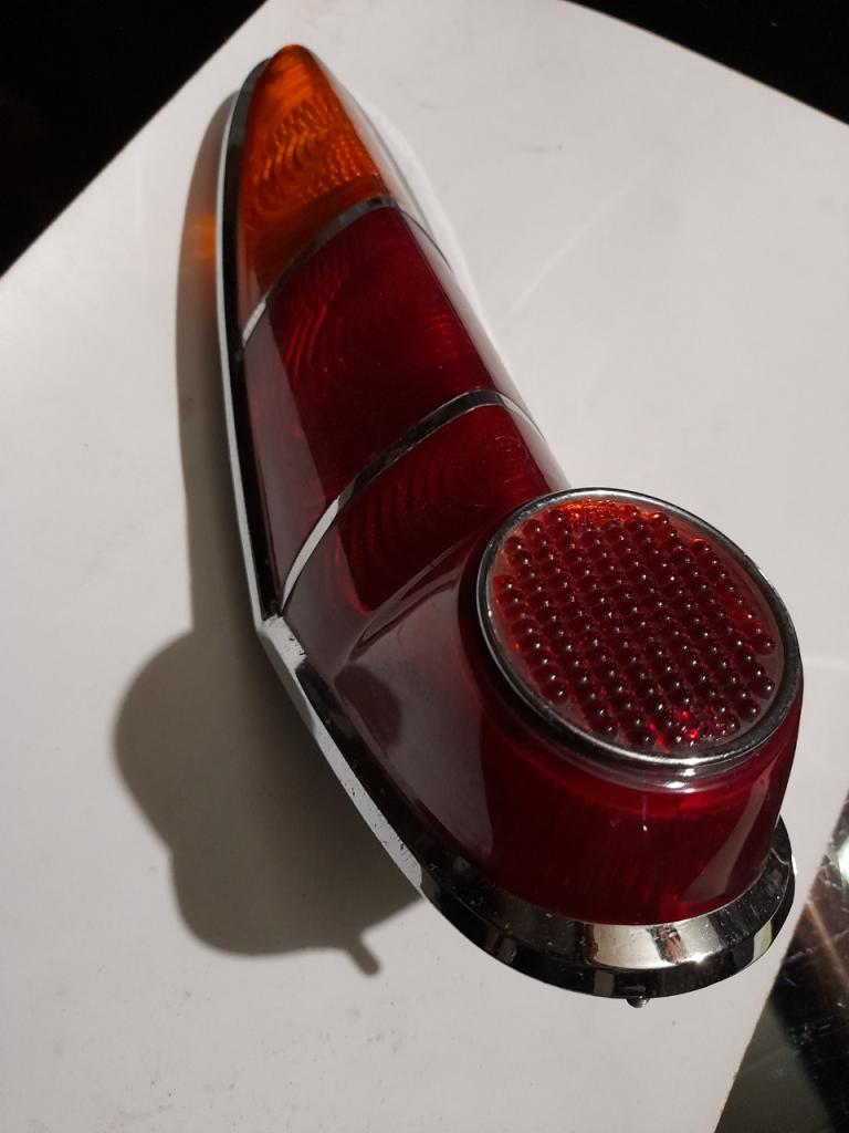 Feu AR SIMCA LesAnciennes.com