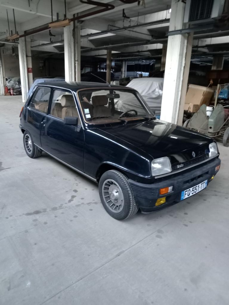 RENAULT 5 (R5) Alpine turbo - 1983 LesAnciennes.com
