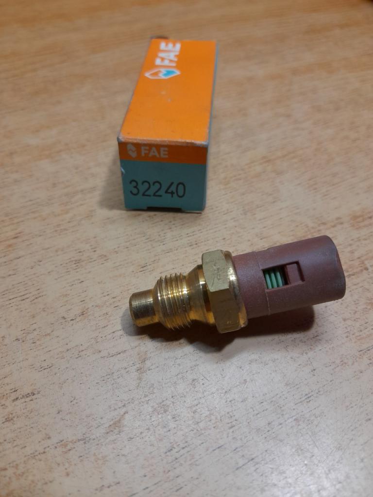 Sonde température eau Renault 21 espace trafic LesAnciennes.com