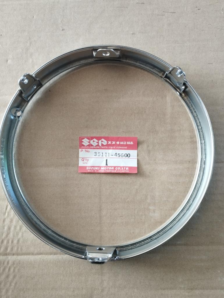 Cerclage de phare SUZUKI GS 1000 LesAnciennes.com