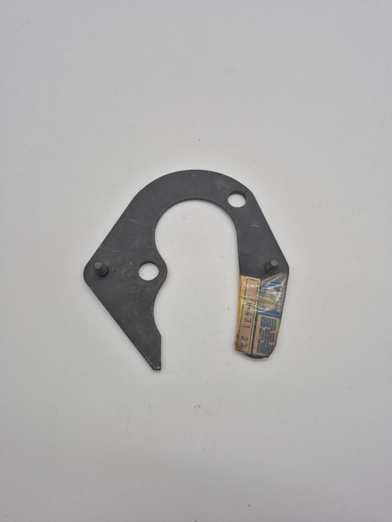 Plaque Support Fourreau PEUGEOT 504 LesAnciennes.com