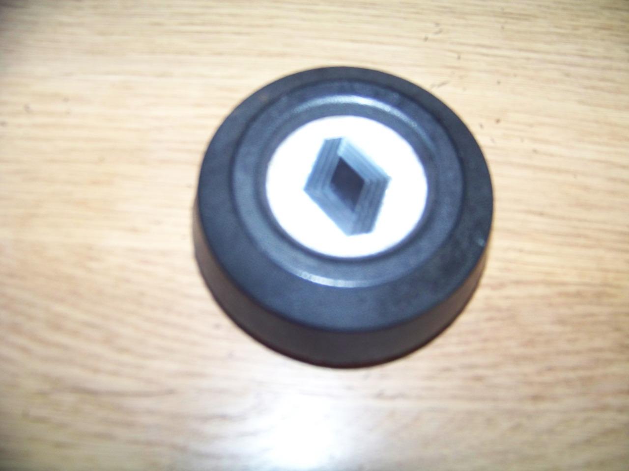 Centre de volant RENAULT estafette LesAnciennes.com