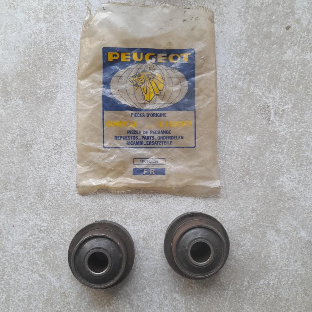 PEUGEOT 304 silentbloc train AV LesAnciennes.com