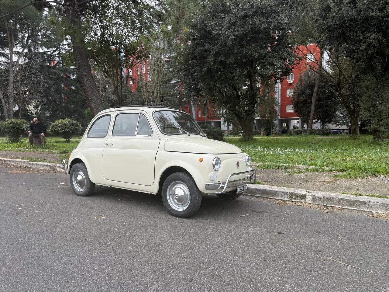 1972 Fiat 500 L LesAnciennes.com