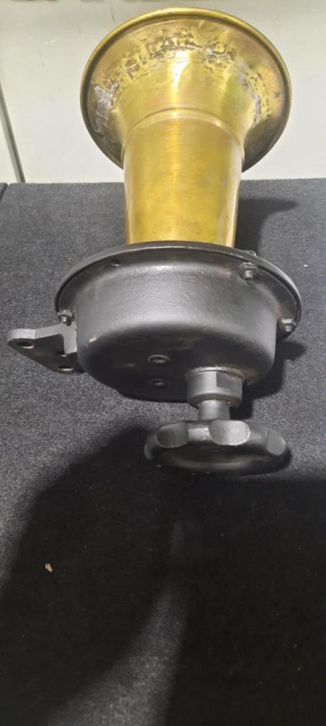 Klaxon a magnéto, rare LesAnciennes.com