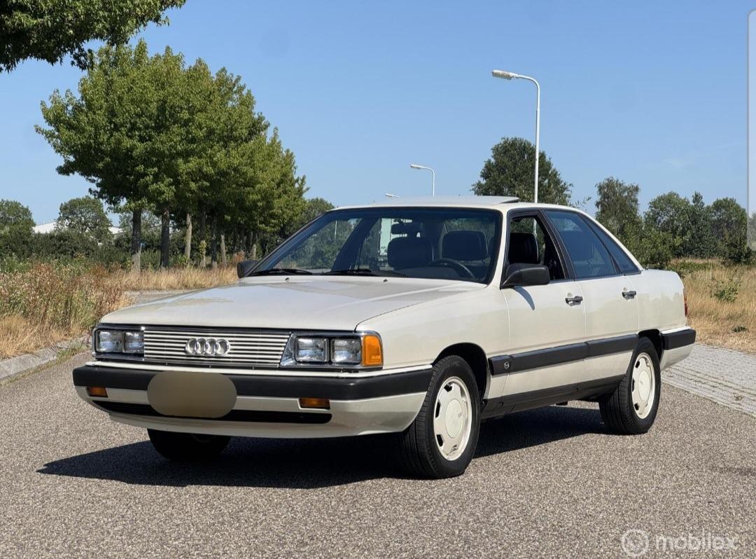 AUDI 5000 S 2.2 136 cv BVA - 1984 LesAnciennes.com