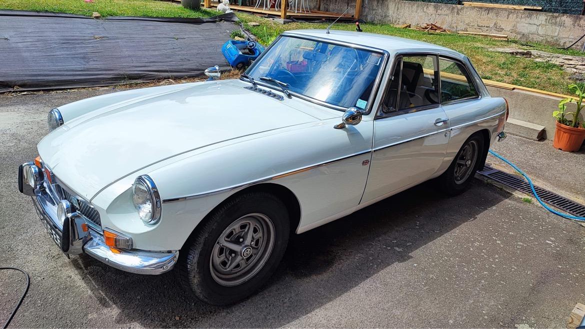 MG MGB Gt - 1973 LesAnciennes.com