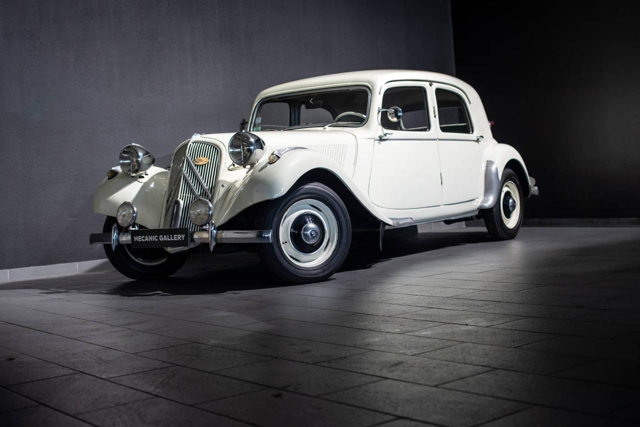 CITROEN Traction 11 B - 1953 LesAnciennes.com