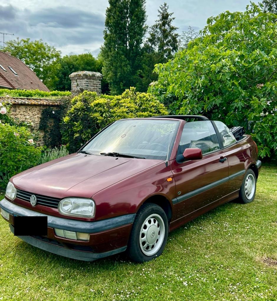 VOLKSWAGEN Golf Cabriolet 1.8i Coast - 1998 LesAnciennes.com