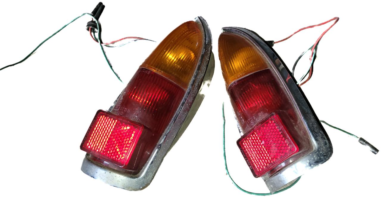 FEUX ARRIÈRE MG MGB MIDGET ADO16 LesAnciennes.com