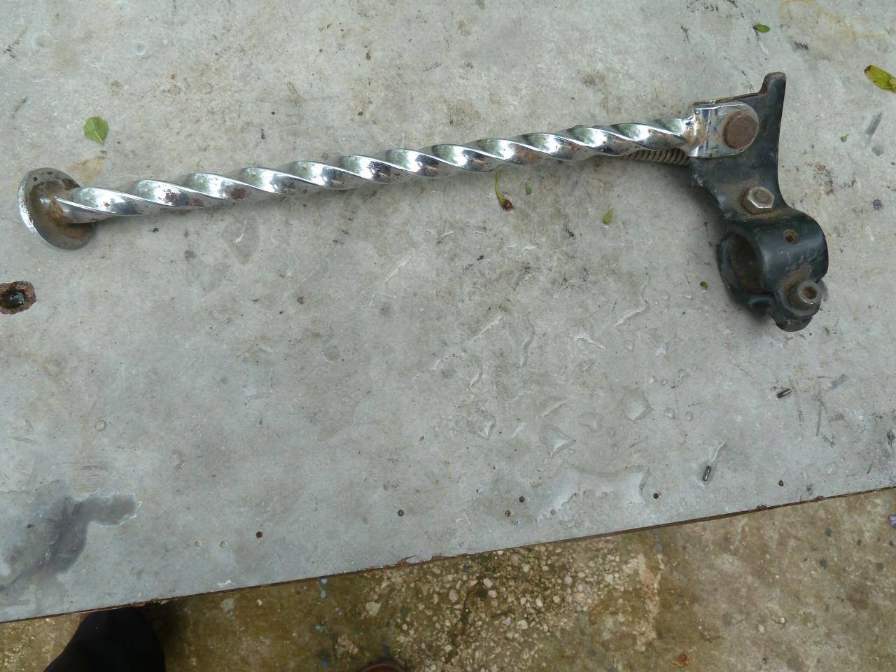 Béquille MOTOCONFORT AU 88 LesAnciennes.com