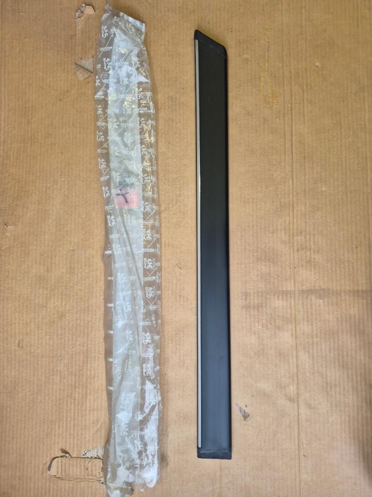 Protecteur Porte ARG Peugeot 405 LesAnciennes.com