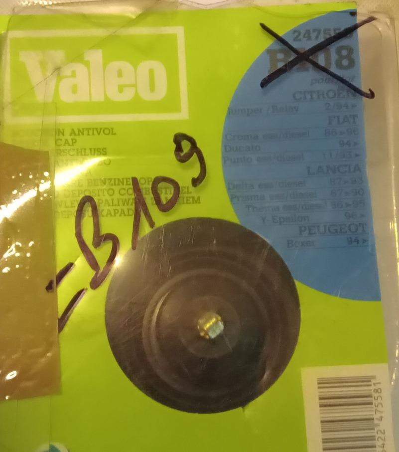 Bouchon essence LANCIA Delta Thema Prisma LesAnciennes.com