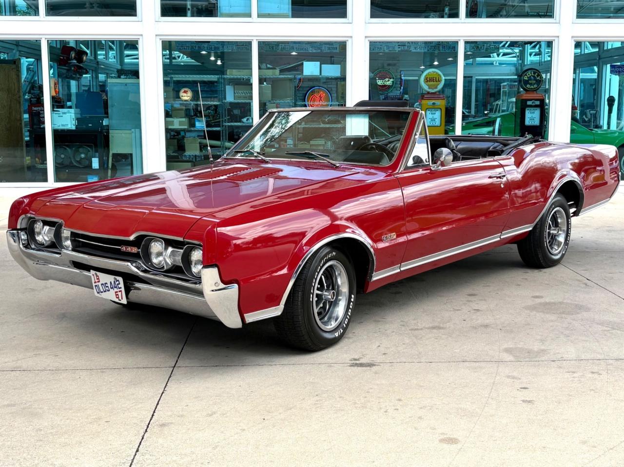 1967 Oldsmobile Cutlass Supreme 442 LesAnciennes.com