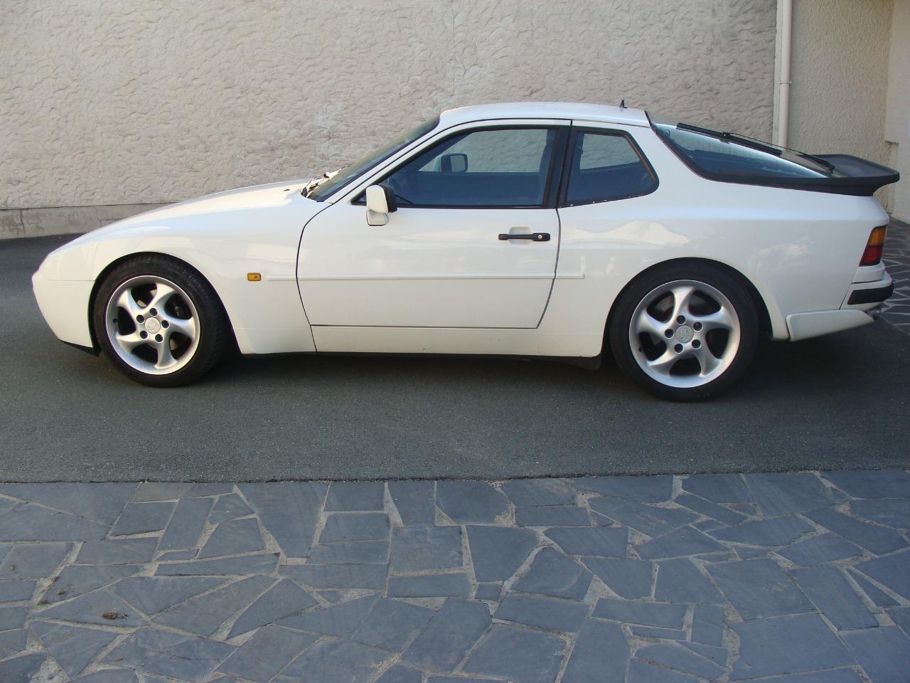 PORSCHE 944 S2 - 1989 LesAnciennes.com