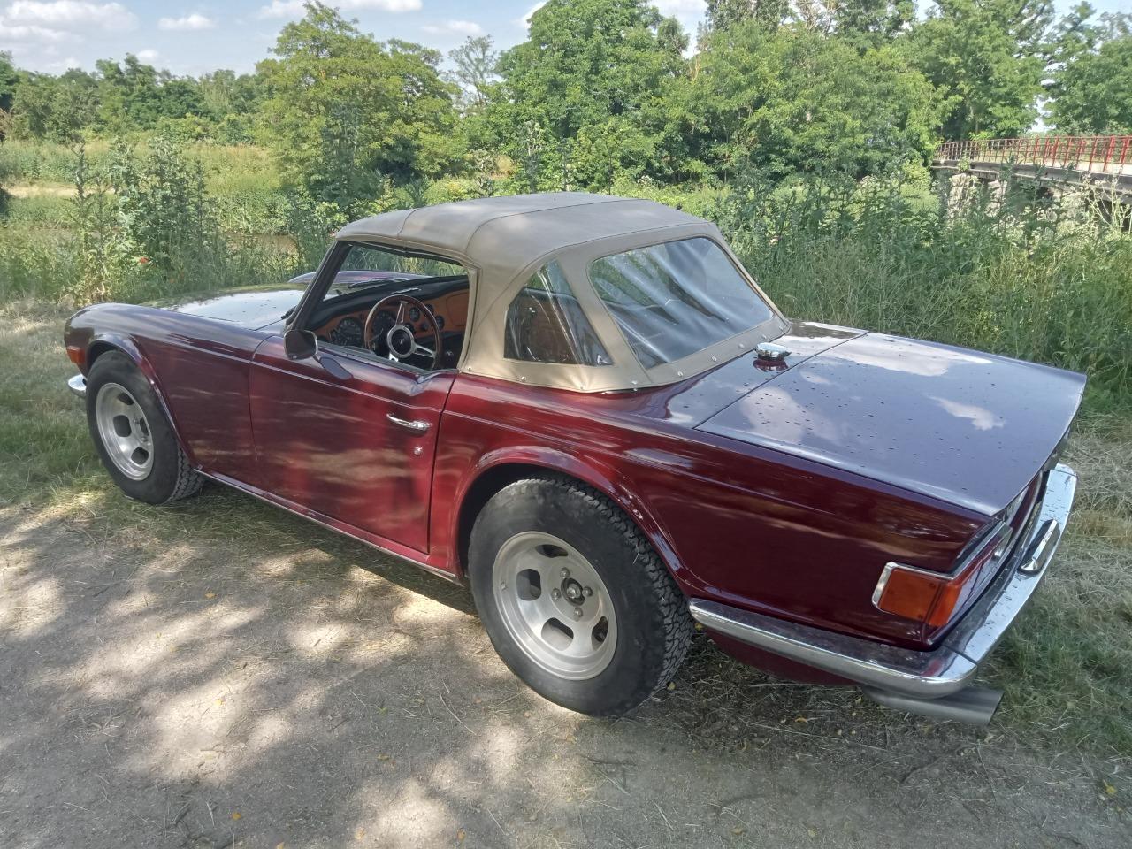 TRIUMPH TR6 - 1969 LesAnciennes.com