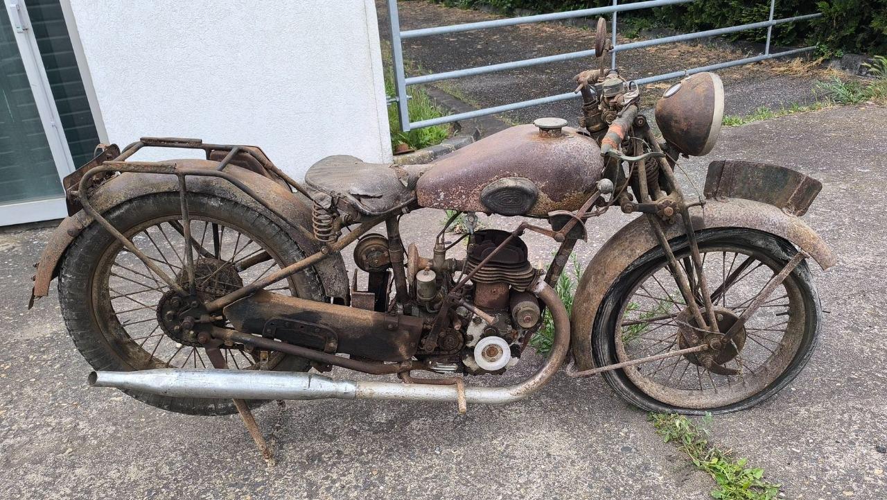 MOTOBECANE B4 350 - 1930 LesAnciennes.com