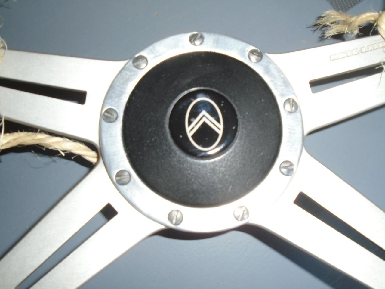 Volant CITROEN 2CV LesAnciennes.com