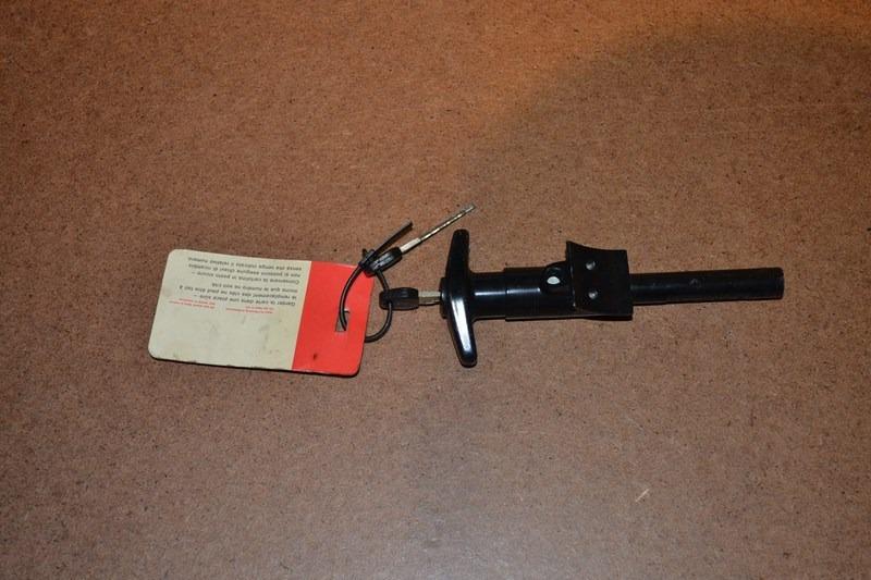 Serrure coffre AV + 2 clés PORSCHE 914, neuve LesAnciennes.com