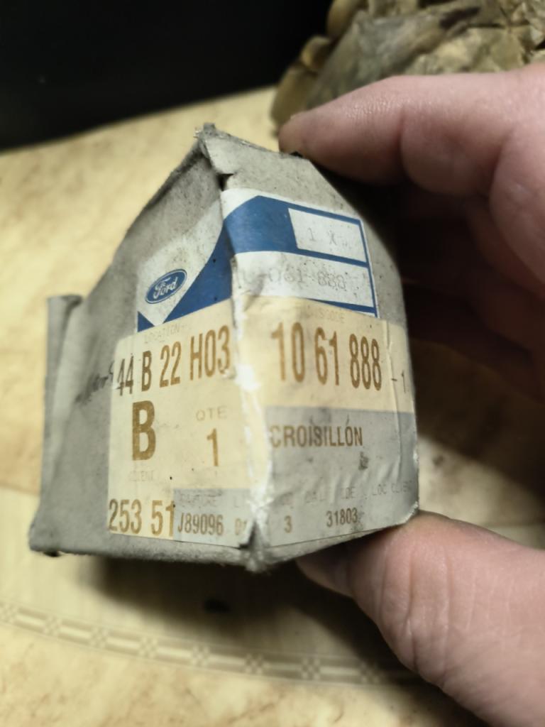 Ford, croisillon / tripode pour transmission avant LesAnciennes.com