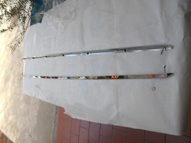 Moulures extérieures sous porte Maserati Mistral LesAnciennes.com