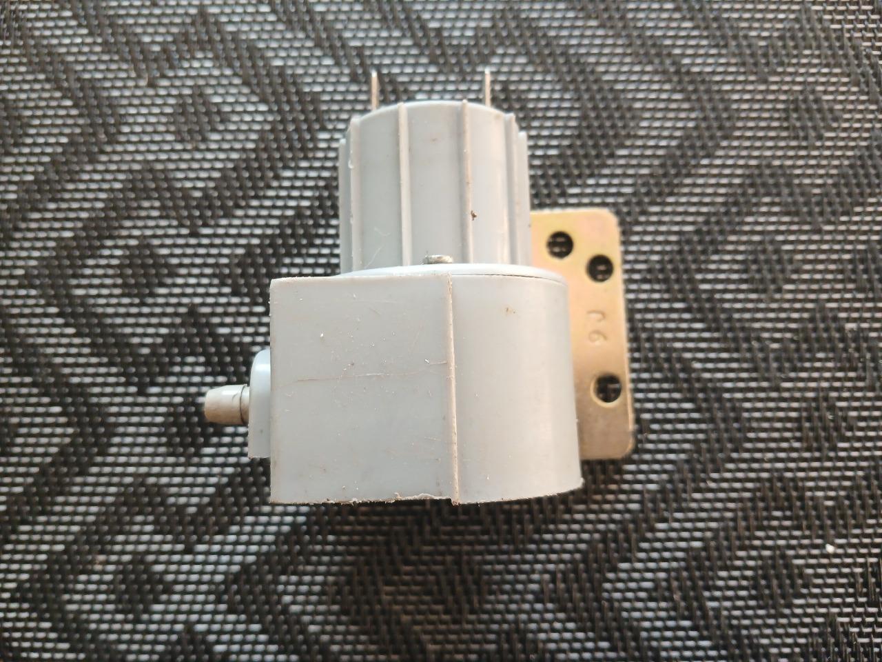 Pompe lave glaces MATRA Bagheera LesAnciennes.com