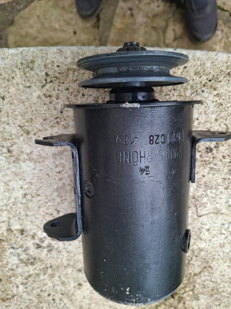 Dynamo PANHARD PL 17 LesAnciennes.com