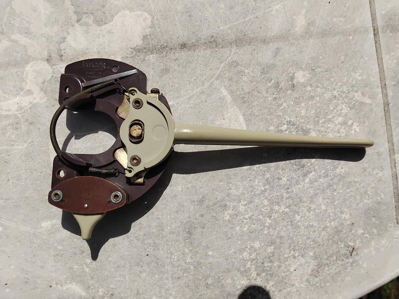 Manette clignotants COVIR JAEGER RENAULT DAUPHINE LesAnciennes.com