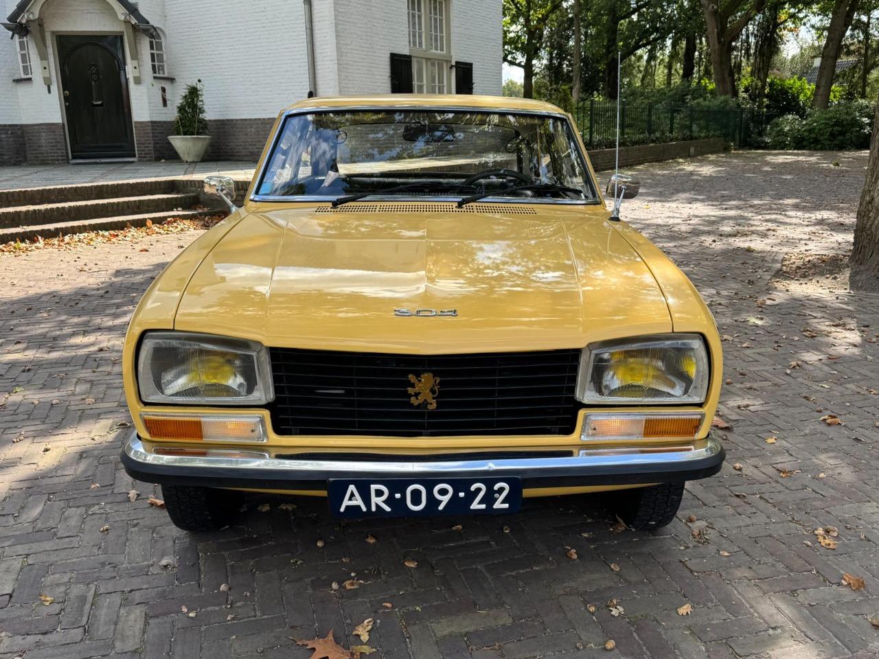 PEUGEOT 304 S Coupé 1.3 75 cv - 1972 LesAnciennes.com