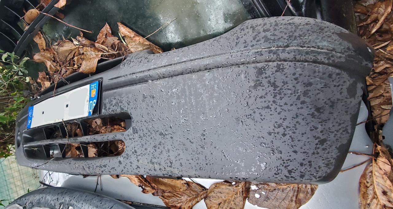 Pare-chocs avant RENAULT Twingo modèle non peint LesAnciennes.com