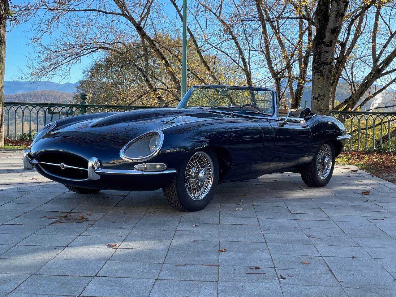 JAGUAR Type E - 1967 LesAnciennes.com