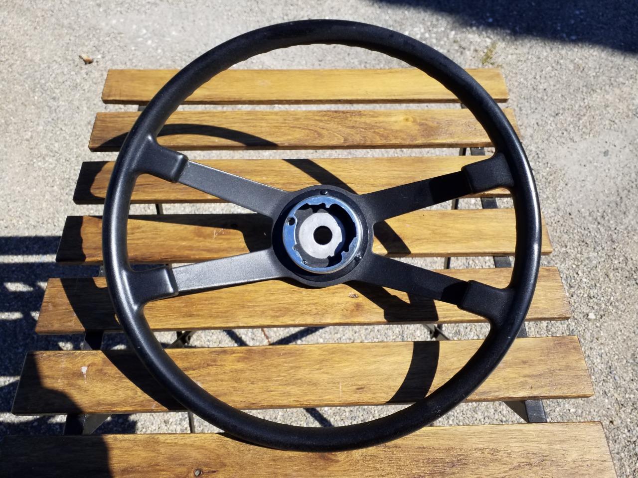 Volant PORSCHE 911 911 / 912 LesAnciennes.com