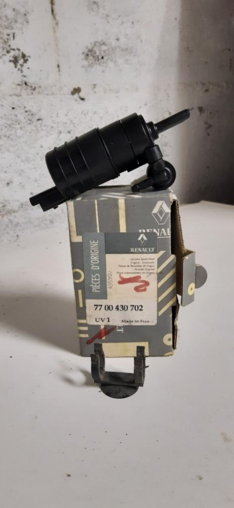 Pompe RENAULT LesAnciennes.com