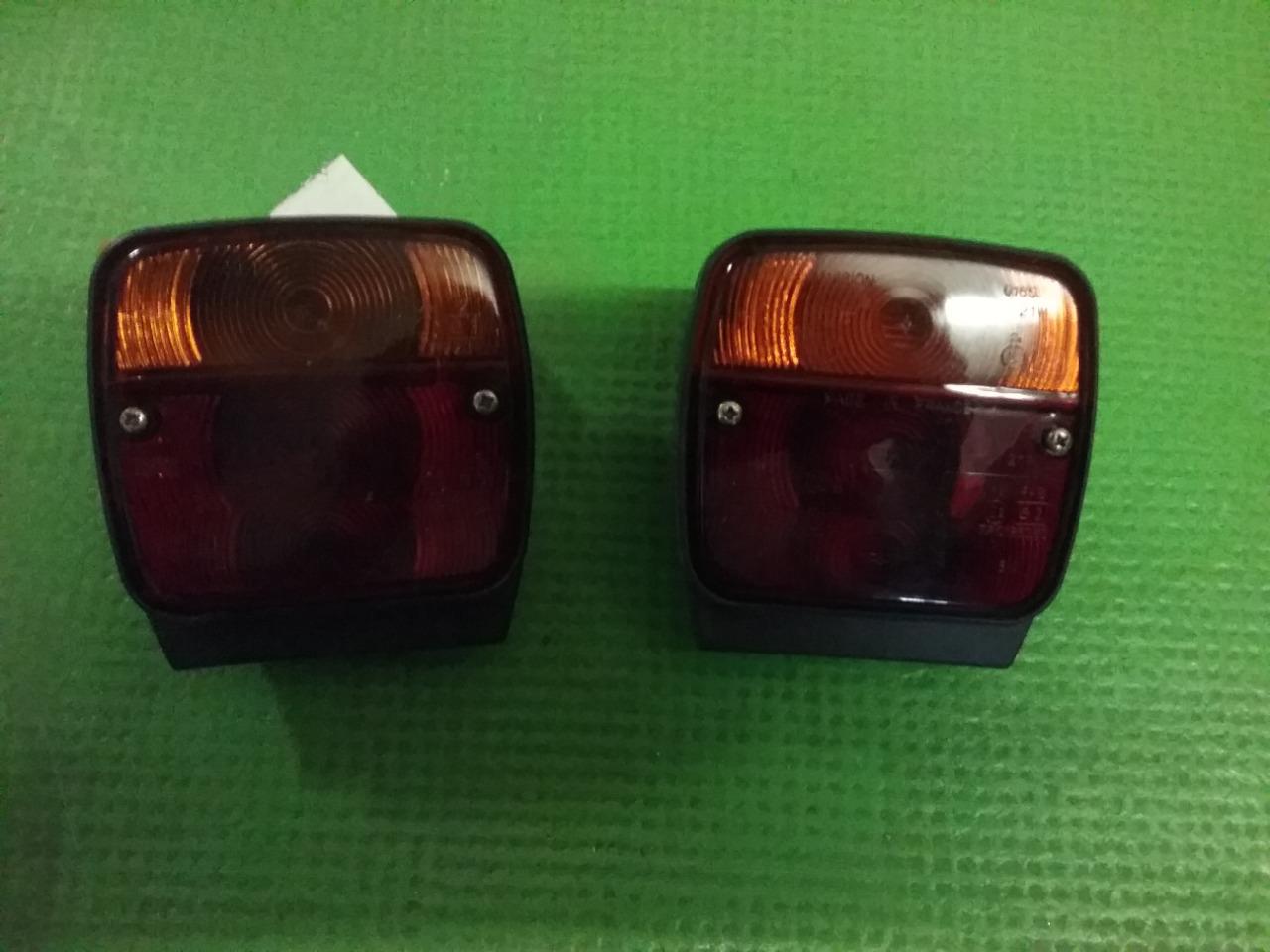 2 Feux Arrière SEIMA pour utilitaire LesAnciennes.com
