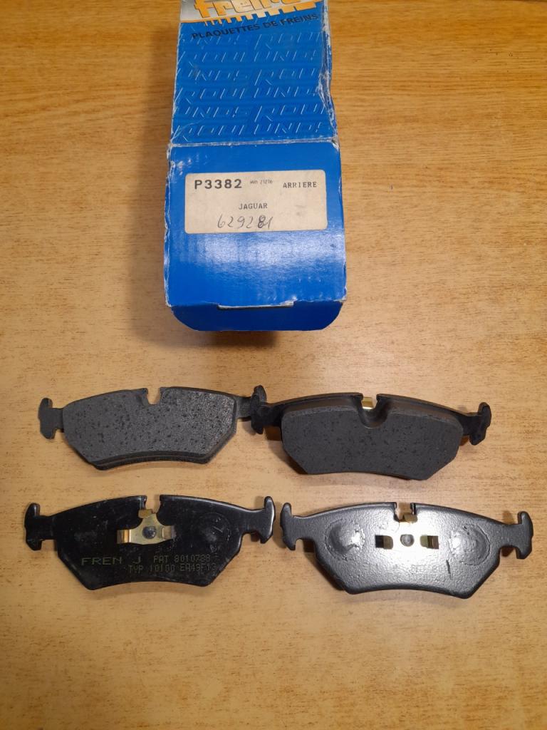 Plaquettes de Frein Arrière Jaguar XJ6 XJ12 XJ220 LesAnciennes.com