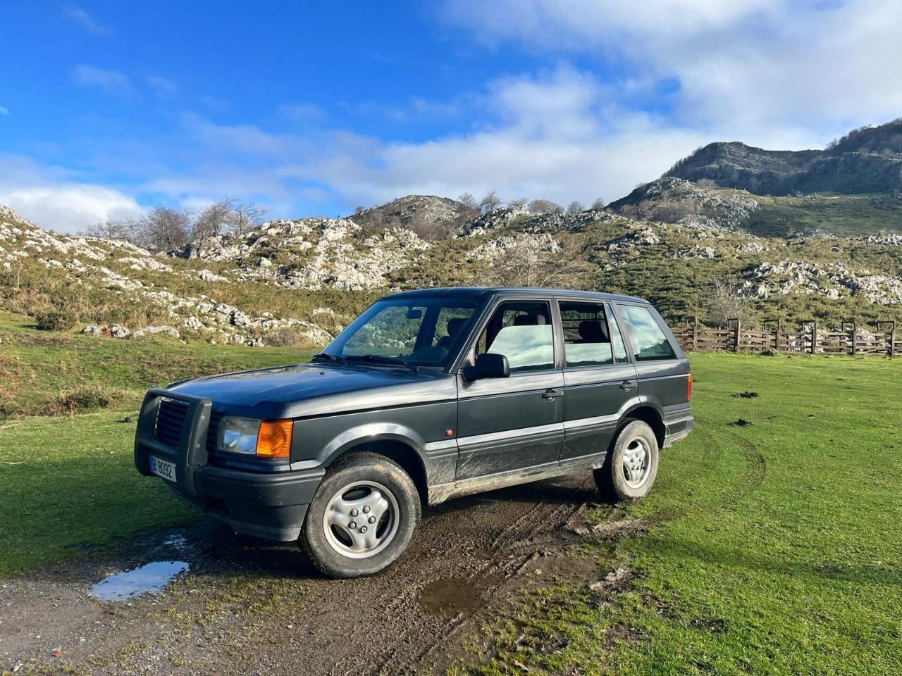 LAND ROVER Range Rover - 2000 LesAnciennes.com