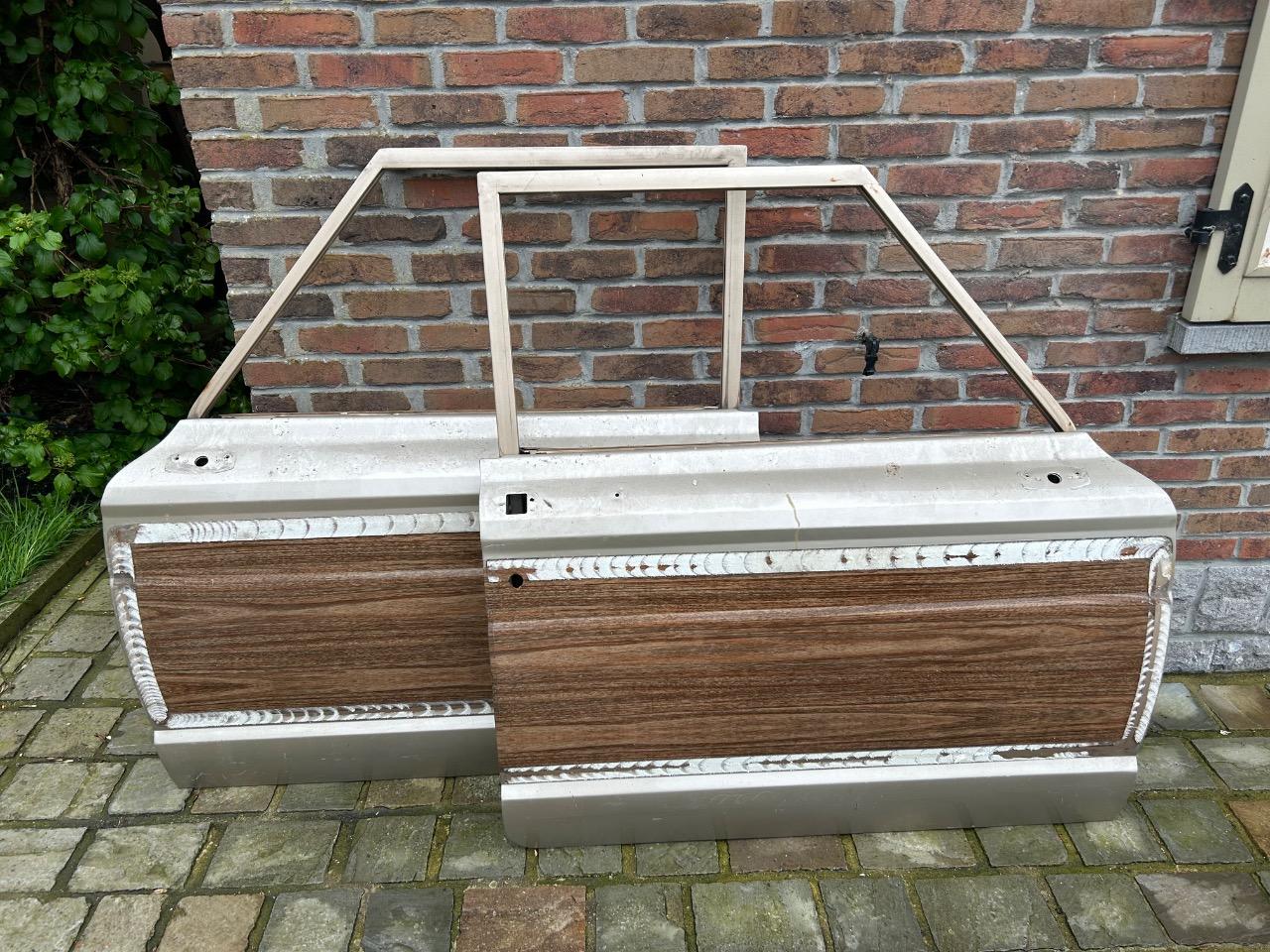 Lot de pièces JEEP Grand Wagoneer LesAnciennes.com