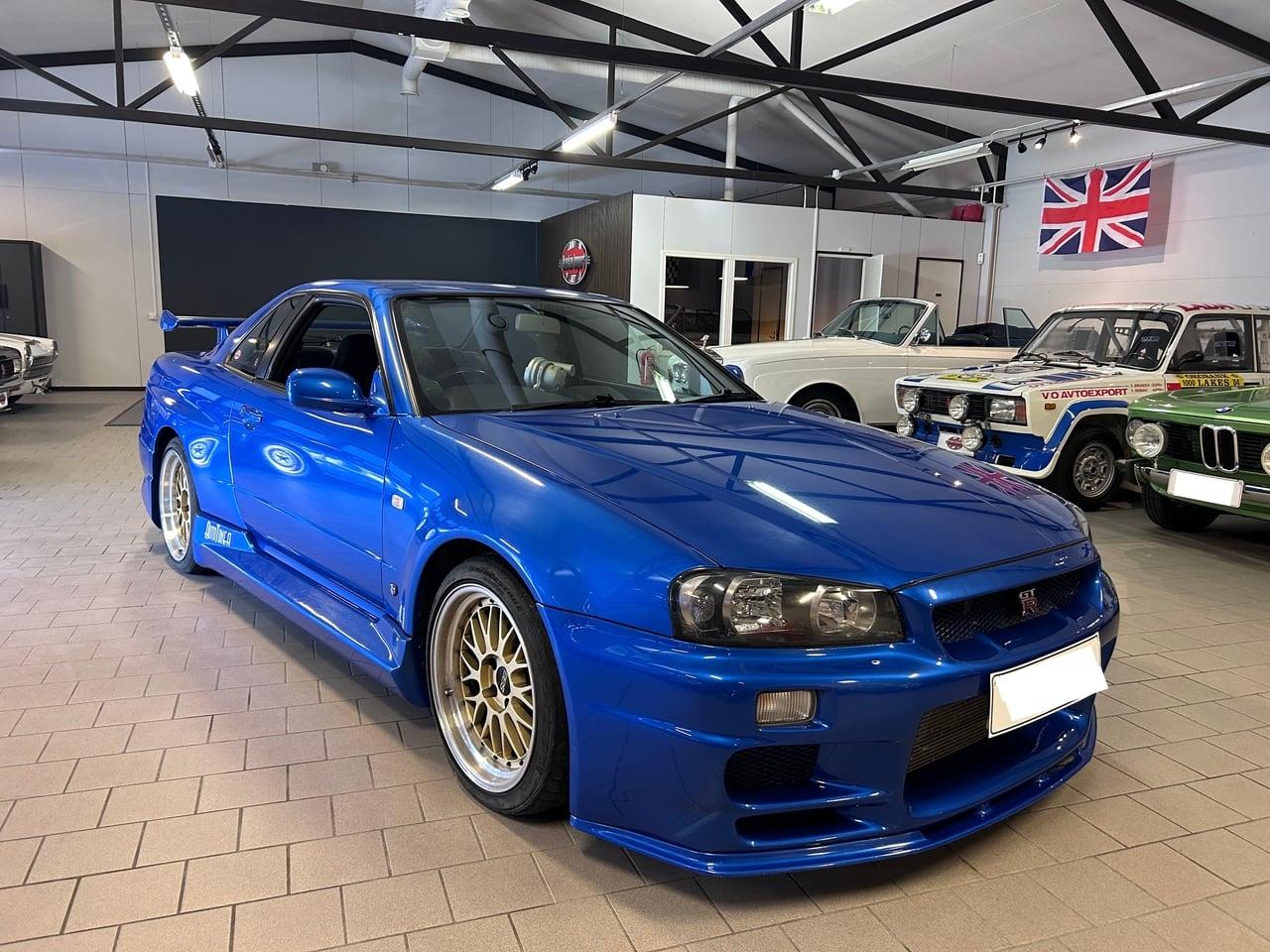 2001 Nissan Skyline GT-R LesAnciennes.com