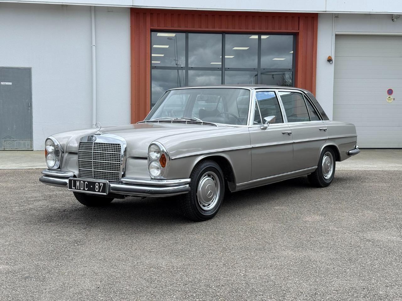 MERCEDES 300 SEL V8 3.5 - 1972 LesAnciennes.com