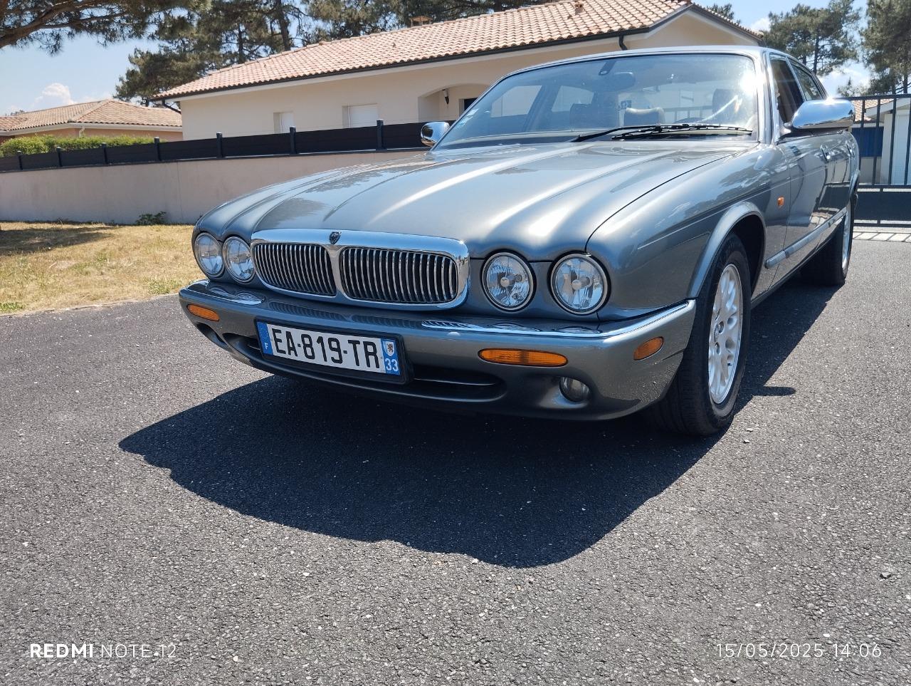 JAGUAR XJ308 - 2002 LesAnciennes.com