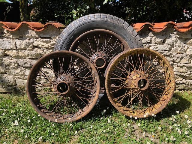 Roues DIVERS Divers LesAnciennes.com