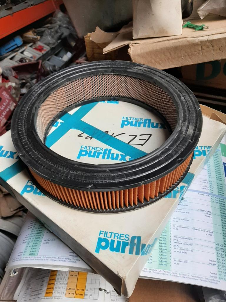 Filtre à air RENAULT 16 (R16) LesAnciennes.com