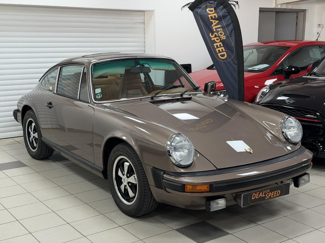 PORSCHE 911 2.7 S - 1977 LesAnciennes.com